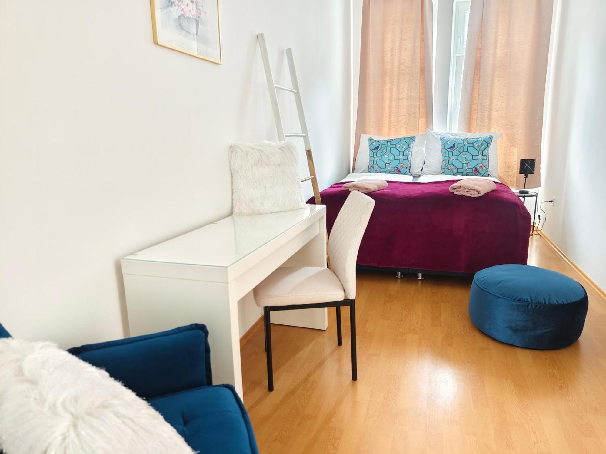 The Rose Apartment - Near Schoenbrunn Palace Виена Екстериор снимка